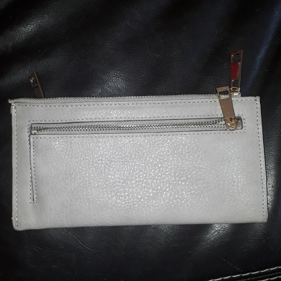 Accessorize card and change holder - Picture 2 of 4